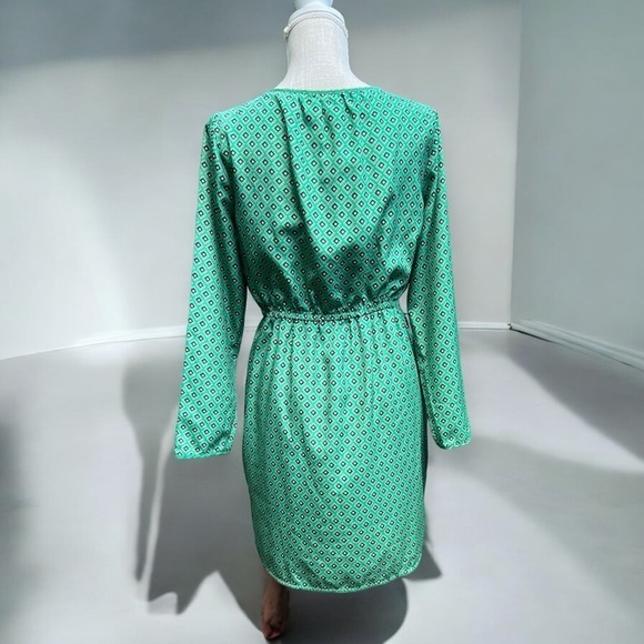 🌻J. Crew Green Diamond Print Long Sleeve Tulip Hem Dress Size 8 - Picture 7 of 10